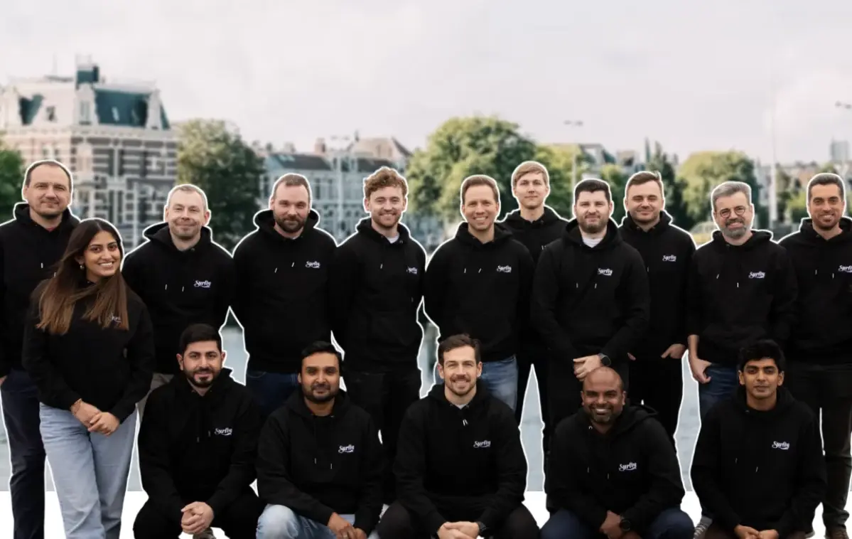 The Webfuse team in front of canal houses in Amsterdam